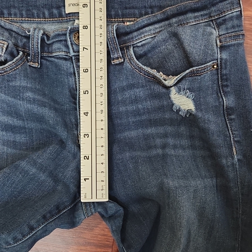 Sneak Peak Jeans Size 5 Boyfriend Distress Cut Out Fray Knees - Picture 8 of 10